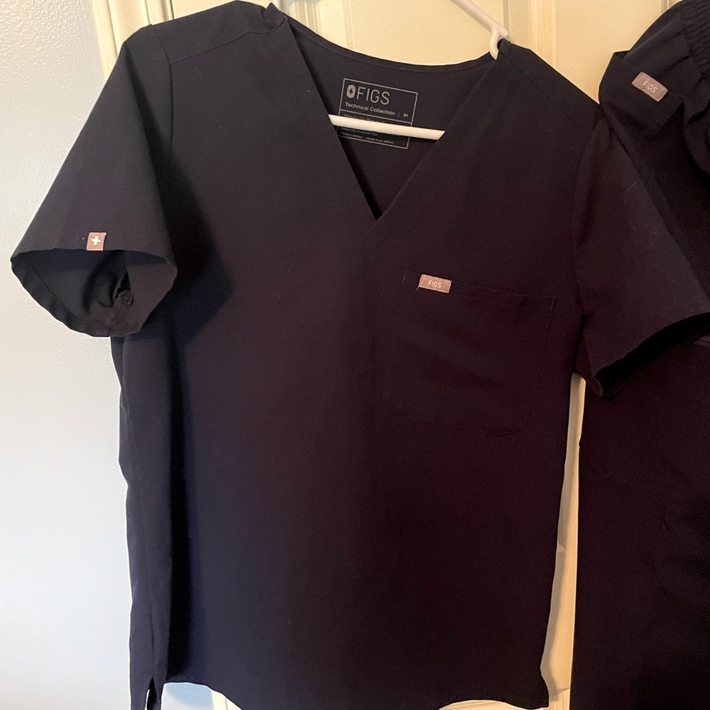 Women’s Figs Scrubs